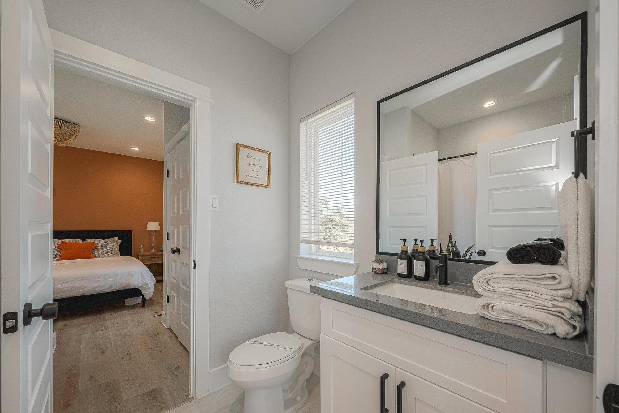 Boho Chic Downtown Retreat Villa Houston Exterior photo