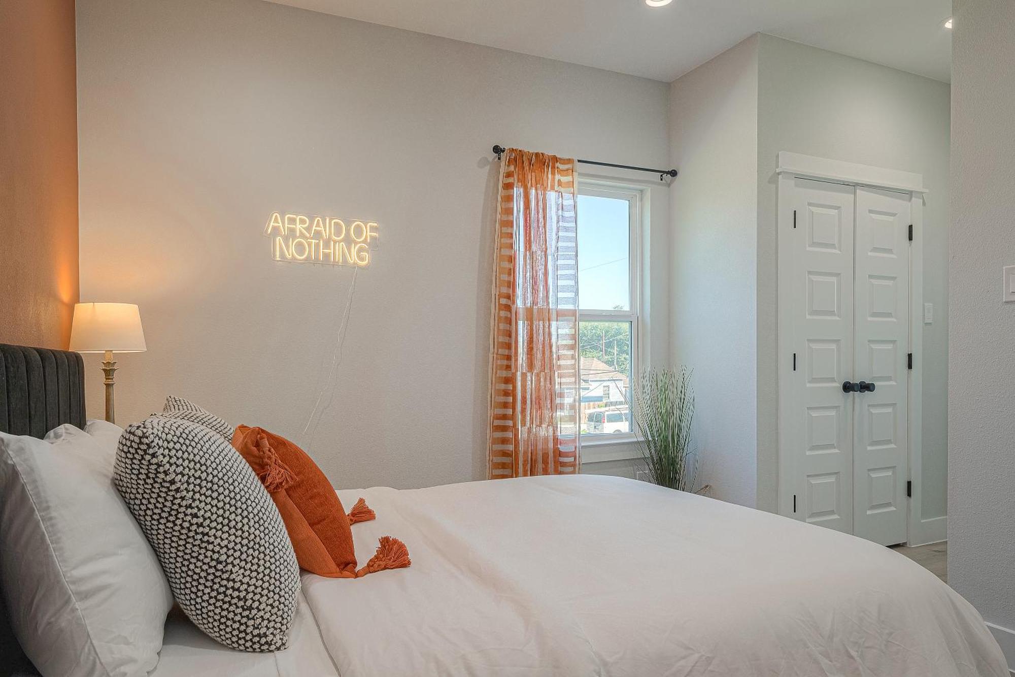 Boho Chic Downtown Retreat Villa Houston Exterior photo